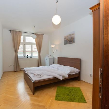 Ambiente Serviced Apartments - Tallerova Bratislava Ngoại thất bức ảnh