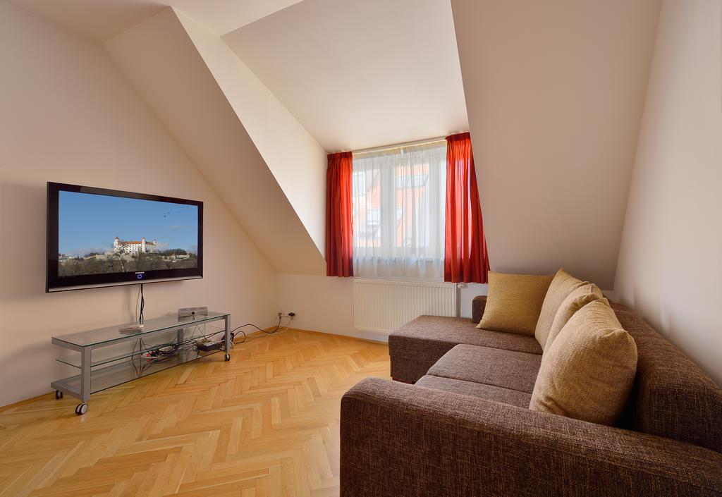 Ambiente Serviced Apartments - Tallerova Bratislava Phòng bức ảnh