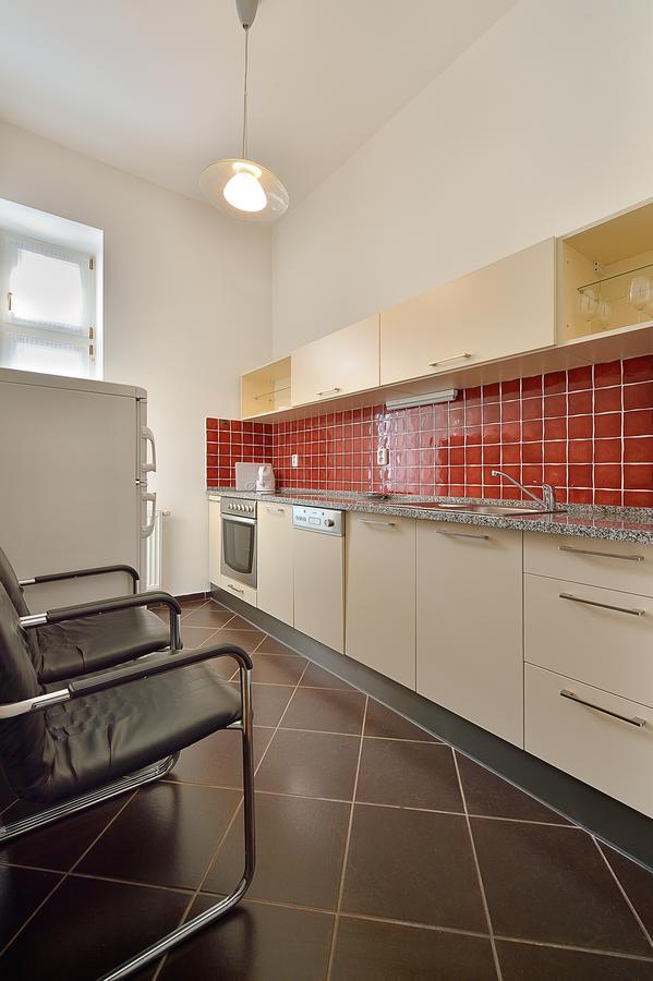 Ambiente Serviced Apartments - Tallerova Bratislava Ngoại thất bức ảnh