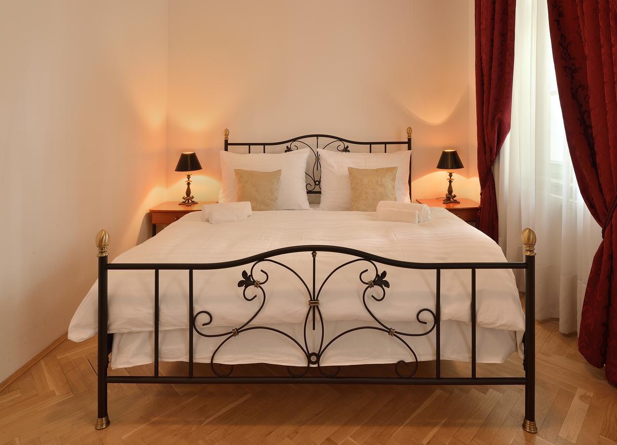 Ambiente Serviced Apartments - Tallerova Bratislava Ngoại thất bức ảnh