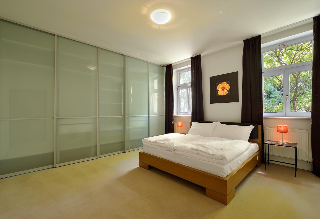 Ambiente Serviced Apartments - Tallerova Bratislava Ngoại thất bức ảnh