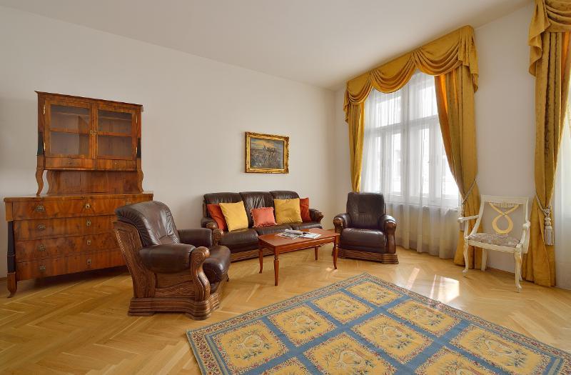 Ambiente Serviced Apartments - Tallerova Bratislava Ngoại thất bức ảnh
