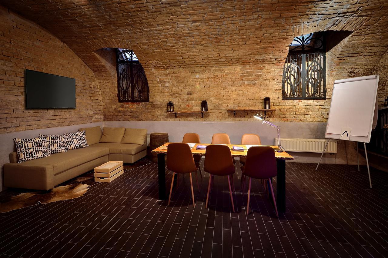 Ambiente Serviced Apartments - Tallerova Bratislava Ngoại thất bức ảnh