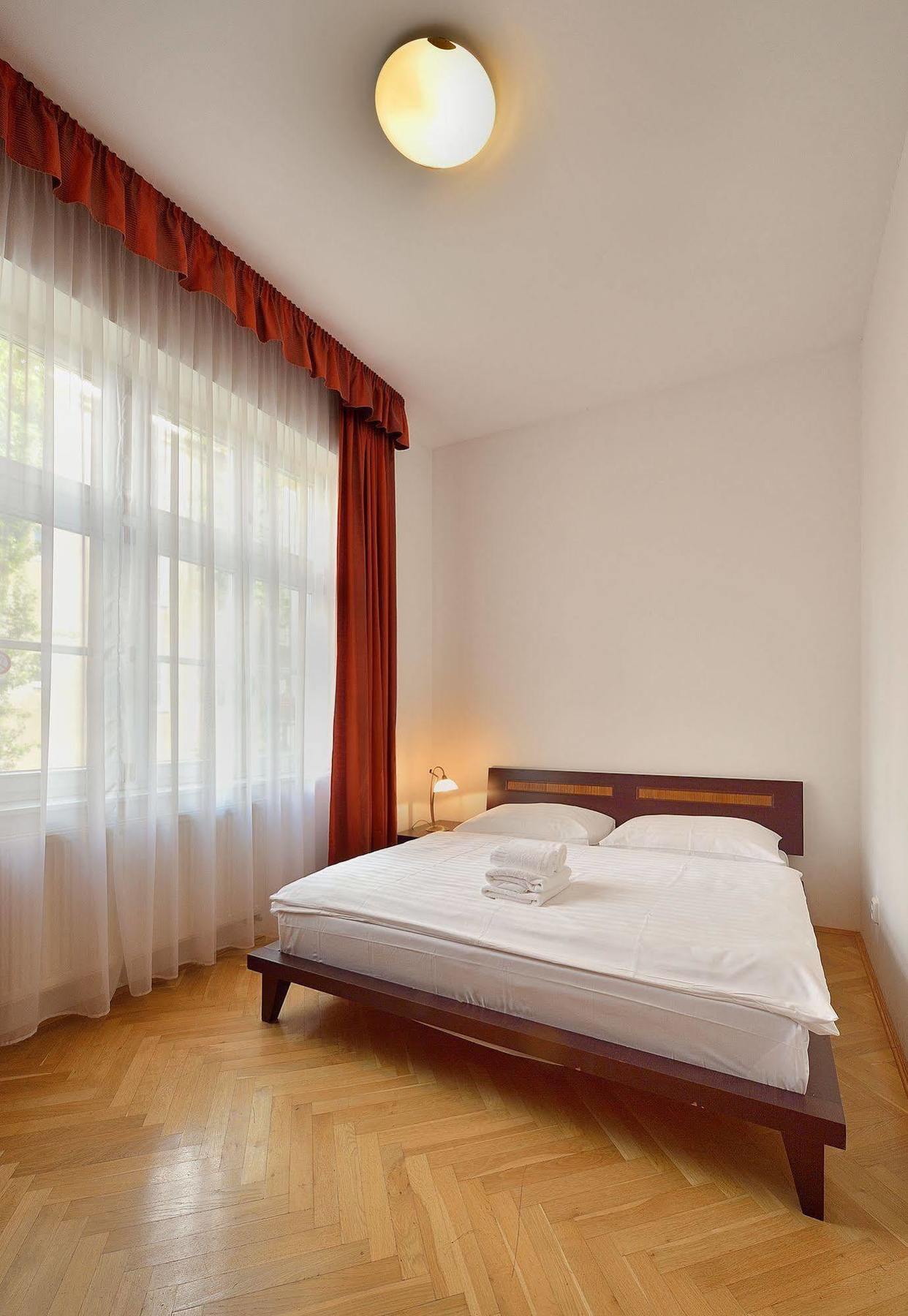 Ambiente Serviced Apartments - Tallerova Bratislava Ngoại thất bức ảnh