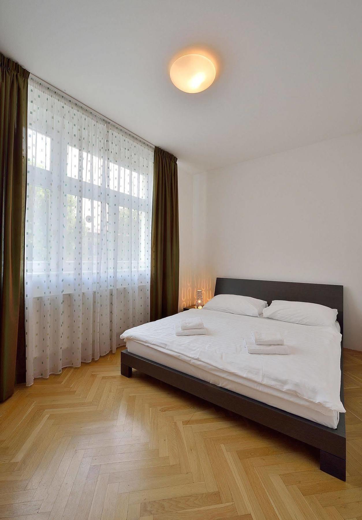 Ambiente Serviced Apartments - Tallerova Bratislava Ngoại thất bức ảnh